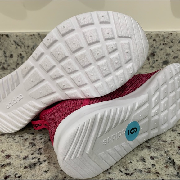 Adidas kids 6 Size - Picture 3 of 3